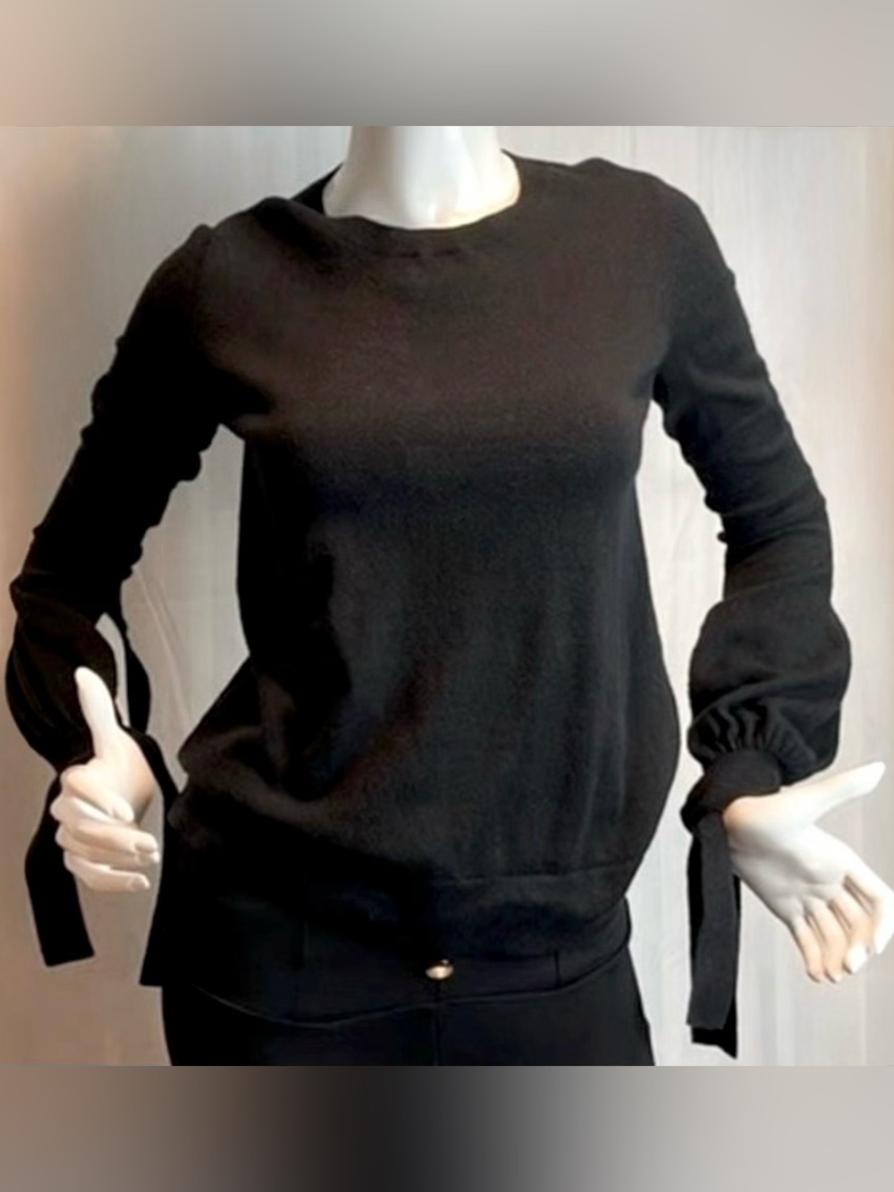 BCBGMaxAzria Black Crewneck Sweater Classic Knit